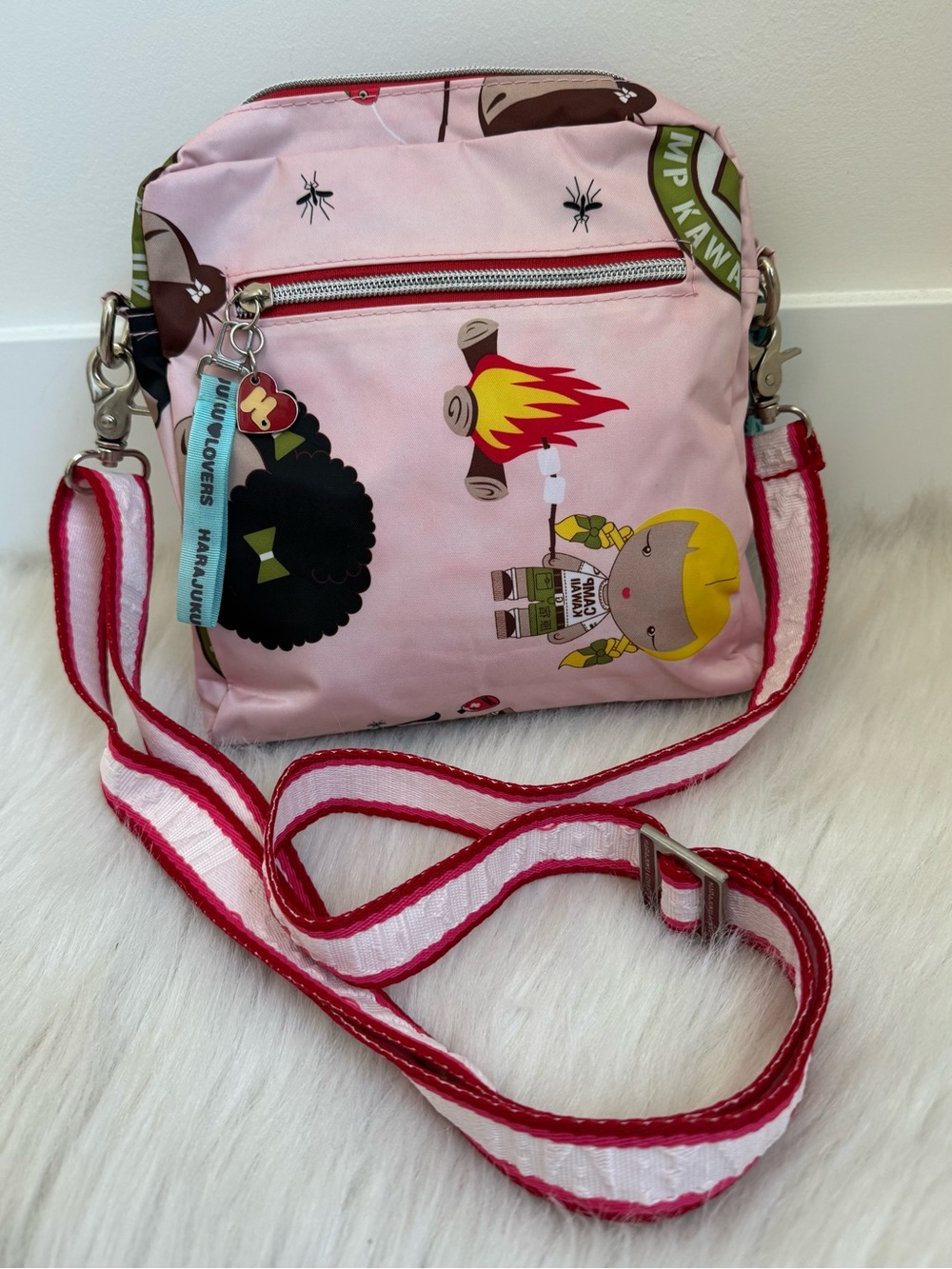 Rare pink Harajuku Lovers Camp Kawaii pink Y2K crossbody bag